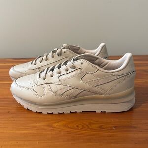 New and never worn! Reebok Sneakers
